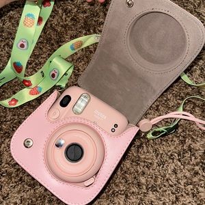 Fujifilm Instax Mini 11 Blush Pink with case